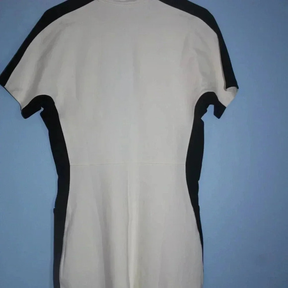 Bad Birdie Caddy Romper with Zip Front and Pockets Size Medium NWT - Picture 13 of 16